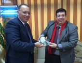 بالصور.. اتفاقية بين جامعة قناة السويس ومكتبة الإسكندرية لإنشاء سفارة للمعرفة