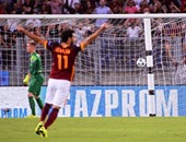 بالفيديو..فلورينزى يُسجل ثالث أهداف روما وخروج صلاح
