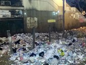 صحافة المواطن.. تراكم أكوام القمامة فى محيط محطة مترو الجيزة