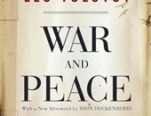 "الحرب والسلام" و"وليمة متنقلة" روايات تتحدى الزمن وتحقق الأعلى مبيعًا