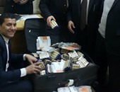 جمارك المطار تضبط راكب مصرى بمحاولة تهريب أدوية مستوردة من لندن