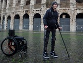 بالفيديو.. بدلة ذكية جديدة تساعد المصابين بالشلل على السير مرة أخرى