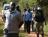بالصور.. الشرطة الأوغندية تحتجز مرشح المعارضة فى الانتخابات الرئاسية