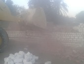 إزالة 16 حالة تعدى على الأرض الزراعية بمركزين بالمنيا 