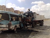 بالأسماء.. إصابة 4 أشخاص فى حادث تصادم سيارة نقل مع ملاكى بكفر الشيخ