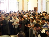 الهلباوى و أسامة الحلو يصلان "الرحمن الرحيم" للصلاة على جثمان نجل حسن البنا