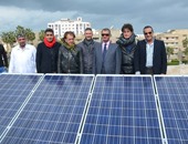 بالصور والفيديو.. تركيب ثلاث وحدات للطاقة الشمسية بكفر الشيخ