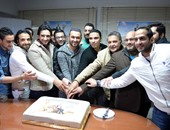 بالصور.. محسن جابر يحتفل مع كريم محسن بألبوم "أنا عربى"