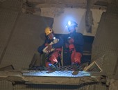 أكثر من 130 شخص مازالوا محاصرين تحت أنقاض برج منهار فى زلزال تايوان