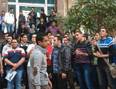 بدء تظاهر طلاب الإخوان بـ"آداب حلوان" للمطالبة بعودة المفصولين