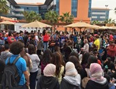 اعتصام طلاب الجامعة الألمانية للمطالبة بمحاسبة المسئولين عن مقتل يارا طارق