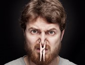 4 نصائح للتعامل مع رائحة شريك السكن المزعجة