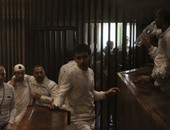 المتهمون فى قضية أحداث إستاد بورسعيد يشتكون للقاضى من تعرضهم للتعذيب