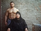 بالصور.. مصور فرنسى يرصد لأبطال كمال الأجسام المصريين مع أمهاتهم (تحديث)