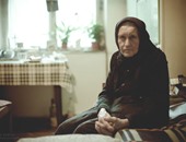 مصور من المجر يلتقط صورا لسيدة تعيش فى عزلة من نوع خاص