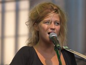 البلجيكية سيلا سو تحيى حفلا غنائيا فى "أولومبيا هول" الاثنين المقبل