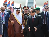 خادم الحرمين يعزى الرئيس السيسى ويجدد دعم السعودية لمصر فى حربها ضد الإرهاب