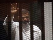 "مرسى" يغادر أكاديمية الشرطة بالهليكوبتر بعد الحكم عليه بالسجن 20 سنة