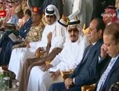 الملك سلمان وأمير الكويت يتوسطان الجلوس بين الرئيس السيسى وتميم