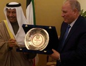 وزير العدل يلتقى رئيس مجلس وزراء دولة الكويت