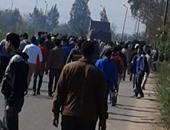 أهالى البحيرة يتظاهرون أمام ديوان المحافظة احتجاجا على انقطاع المياه