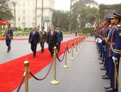 بالصور.. الرئيس المقدونى يصل القاهرة للقاء السيسى