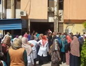 ممرضو مستشفى بنها الجامعى ينهون إضرابهم بعد وعد بالاستجابة لمطالبهم