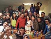 بالصور.. عبير صبرى تحتفل مع فريق عمل "نسوان قادرة" بعيد ميلادها