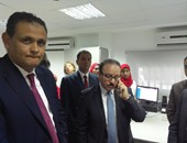وزير الاتصالات يشدد على الانتهاء من مشروع المنطقة التكنولوجية ببرج العرب
