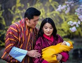 ما بيعملوش سبوع ..ملك "بوتان" يحتفل بقدوم ابنه بزراعة  108000شجرة