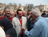 رئيس مدينة المحلة يتفقد أسواق "تحيا مصر" بقرية محلة أبو على