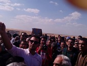 صحافة المواطن.. بالصور: ملاك "القادسية" يتظاهرون لتقنين أوضاعهم وتوصيل المرافق
