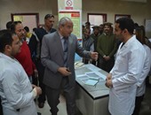 محافظ المنيا يتفقد مستشفى مطاى المركزى لإدخاله ضمن أعمال التطوير 