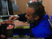بالصور.. داعش توزع الحلوى فى سوريا احتفالاً بهجمات بروكسل