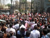 بالصور.. قوات الأمن تدفع بتعزيزات بالتزامن مع التظاهرات أمام مجلسى النواب والوزراء