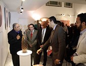 خالد سرور: معرض "سمير الجندى" يقدم أعمالا خزفية جريئة