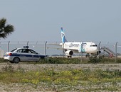 مدير مطار برج العرب: لم يتم التأكد من وجود حزام ناسف على الطائرة المختطفة