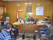 محافظ الإسماعيلية يجتمع بوكيل وزارة الشباب والرياضة لبحث أزمة "الدراويش"
