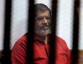 استئناف محاكمة مرسى و24 آخرين فى "إهانة القضاء" بعد قليل