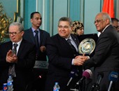 تكريم الدكتور على عبد العال رئيس مجلس النواب بجامعة عين شمس