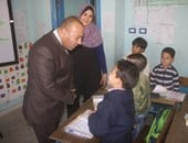 محافظ المنوفية يفاجئ طابور مدرسة التحرير الابتدائية