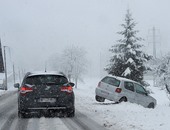 موجة طقس سيئ تضرب تونس و 1000 سيارة عالقة بسبب تراكم الثلوج