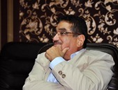 وفاة المؤرخ حسين العشى عقب صراع مع المرض