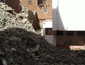 بالصور.. انهيار سور مدرسة بمنطقة الدرب الأحمر دون خسائر