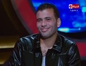 بالفيديو..عماد متعب: "لو كنت بنت لاخترت الجواز من حسام غالى"