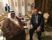 وزير خارجية البحرين يلتقى سامح شكرى للترتيب لاجتماع الوزراء العرب