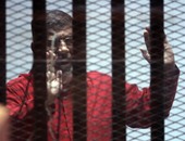 بالفيديو..85 سنة سجن وإعدام.. حصيلة الأحكام ضد مرسي.. وحسم "إهانة القضاء" الثلاثاء