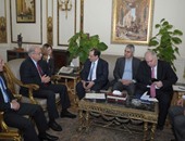 رئيس الوزراء لوزير النقل اليونانى: نتطلع لتعزيز التعاون بين البلدين
