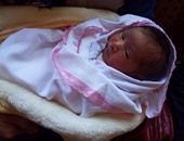 بالصور.. أول مولود من مشروع علاج العقم الإماراتى يرى النور فى قطاع غزة