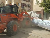 محافظة القاهرة تشن حملة مكبرة لإزالة الإشغالات بالأزبكية